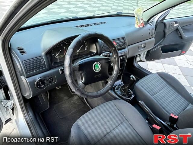 Серый Шкода Октавия, объемом двигателя 1.6 л и пробегом 185 тыс. км за 4700 $, фото 8 на Automoto.ua