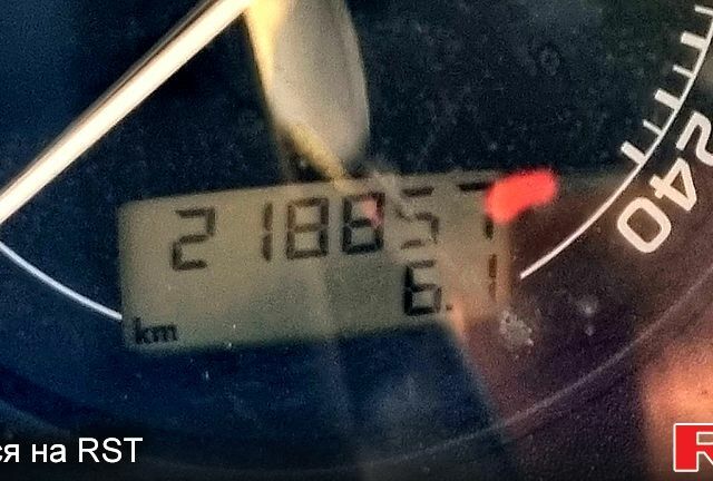 Сірий Шкода Октавія, об'ємом двигуна 1.6 л та пробігом 218 тис. км за 3500 $, фото 9 на Automoto.ua