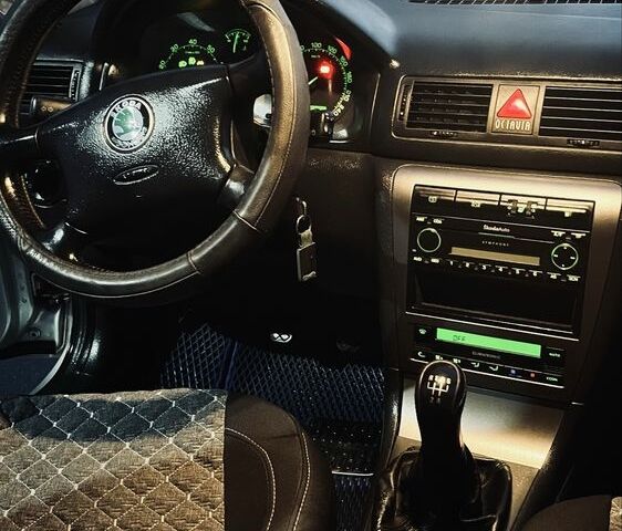 Сірий Шкода Октавія, об'ємом двигуна 1.6 л та пробігом 310 тис. км за 5700 $, фото 6 на Automoto.ua