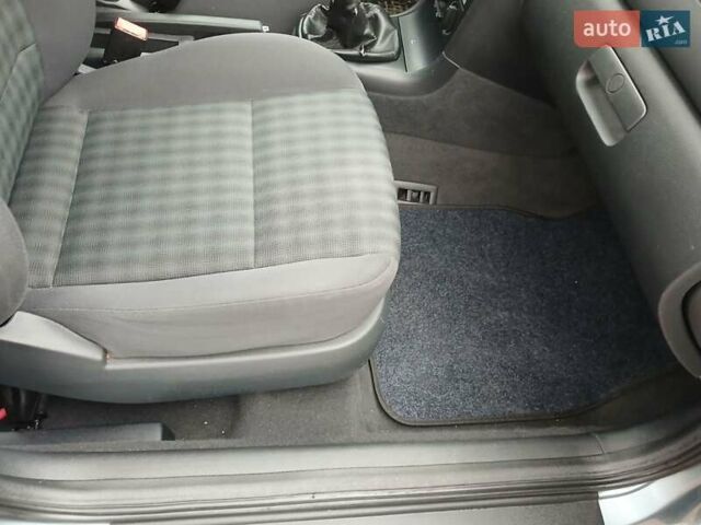 Серый Шкода Октавия, объемом двигателя 1.6 л и пробегом 238 тыс. км за 4750 $, фото 30 на Automoto.ua