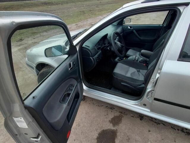 Сірий Шкода Октавія, об'ємом двигуна 2 л та пробігом 310 тис. км за 6200 $, фото 7 на Automoto.ua