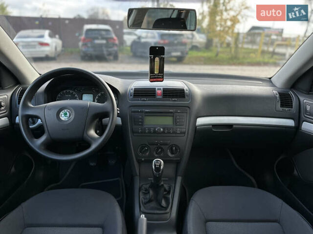 Шкода Октавия 2004 в Виннице на Automoto.ua Серый Шкода Октавия, объемом двигателя 1.6 л и пробегом 228 тыс. км за 6000 $, фото 50 на Automoto.ua