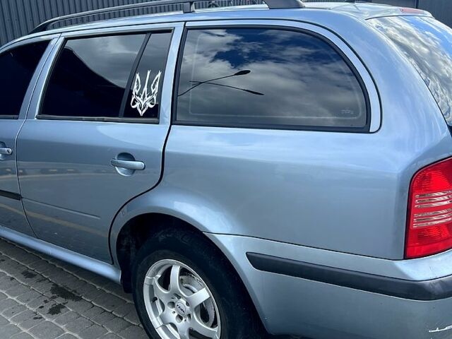 Серый Шкода Октавия, объемом двигателя 1.6 л и пробегом 275 тыс. км за 4700 $, фото 1 на Automoto.ua