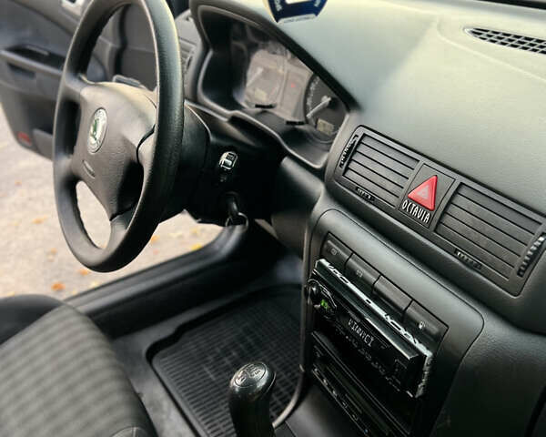 Сірий Шкода Октавія, об'ємом двигуна 1.6 л та пробігом 199 тис. км за 5450 $, фото 41 на Automoto.ua