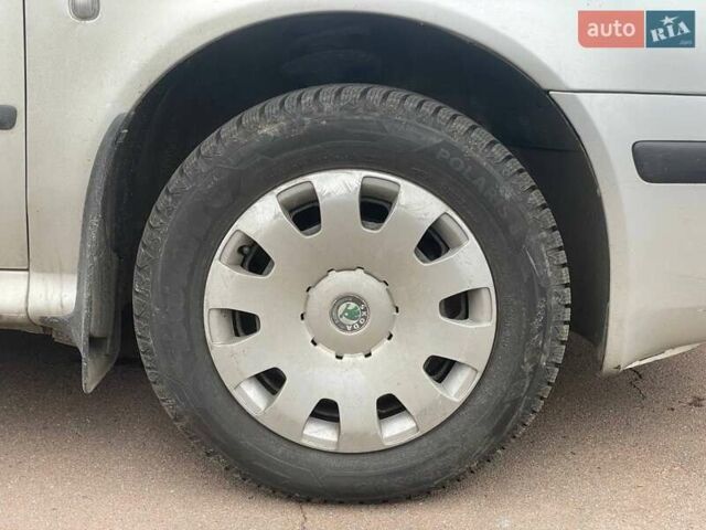 Серый Шкода Октавия, объемом двигателя 1.6 л и пробегом 310 тыс. км за 5300 $, фото 14 на Automoto.ua