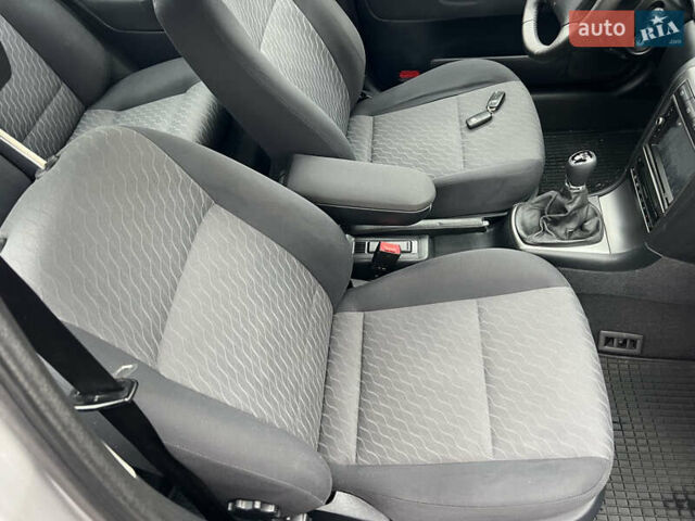 Серый Шкода Октавия, объемом двигателя 1.6 л и пробегом 179 тыс. км за 5290 $, фото 36 на Automoto.ua