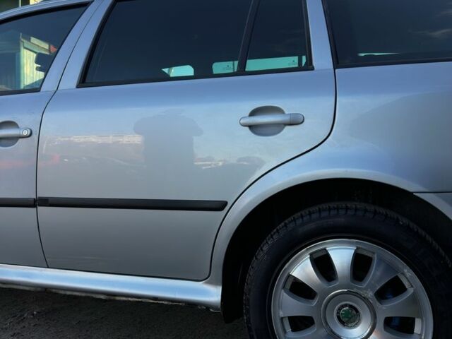 Шкода Октавия 2004 в Львове на Automoto.ua Серый Шкода Октавия, объемом двигателя 2 л и пробегом 213 тыс. км за 3800 $, фото 7 на Automoto.ua