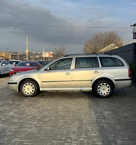 Серый Шкода Октавия, объемом двигателя 1.6 л и пробегом 245 тыс. км за 5600 $, фото 2 на Automoto.ua