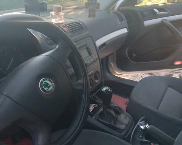 Сірий Шкода Октавія, об'ємом двигуна 1.6 л та пробігом 133 тис. км за 5500 $, фото 6 на Automoto.ua