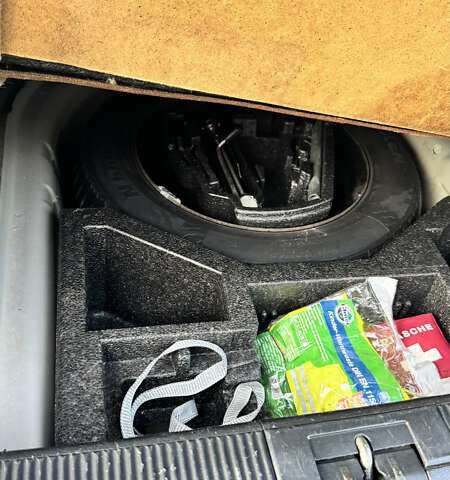 Серый Шкода Октавия, объемом двигателя 1.6 л и пробегом 245 тыс. км за 5600 $, фото 19 на Automoto.ua