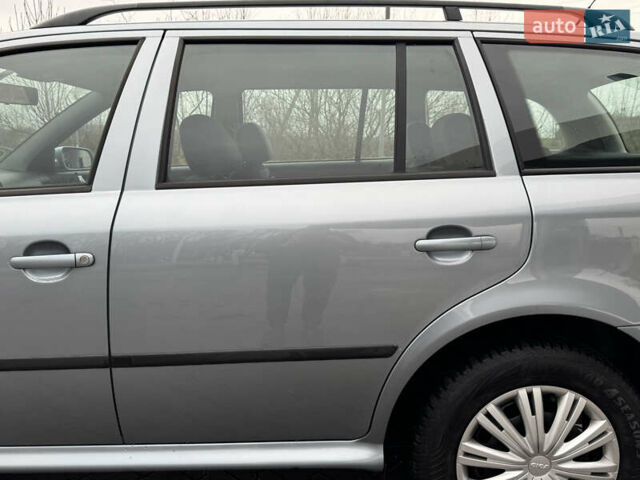 Серый Шкода Октавия, объемом двигателя 1.6 л и пробегом 222 тыс. км за 5200 $, фото 26 на Automoto.ua