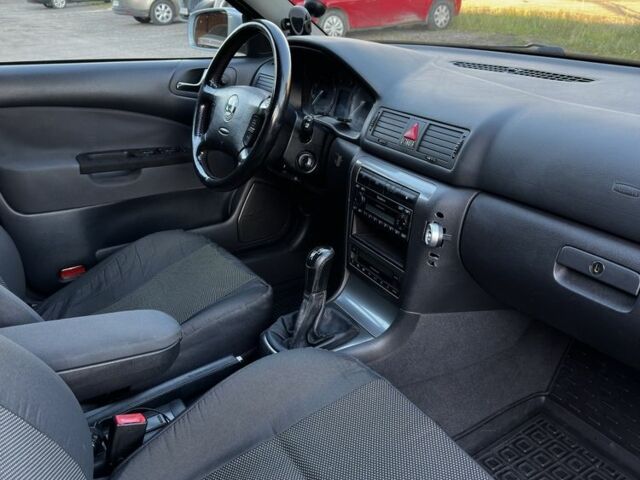 Шкода Октавия 2004 в Львове на Automoto.ua Серый Шкода Октавия, объемом двигателя 2 л и пробегом 213 тыс. км за 3800 $, фото 20 на Automoto.ua