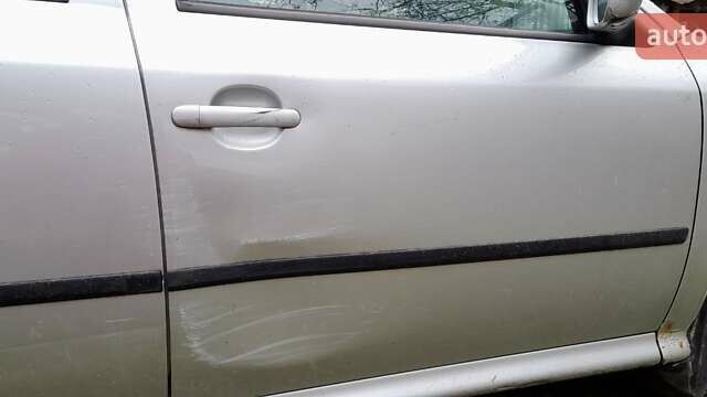 Серый Шкода Октавия, объемом двигателя 1.6 л и пробегом 238 тыс. км за 3800 $, фото 11 на Automoto.ua