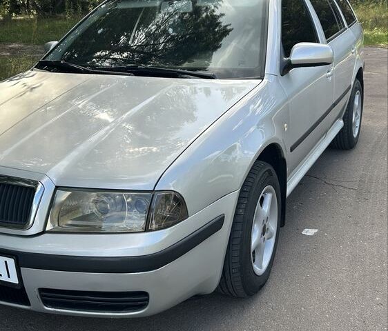 Сірий Шкода Октавія, об'ємом двигуна 1.8 л та пробігом 280 тис. км за 5000 $, фото 2 на Automoto.ua