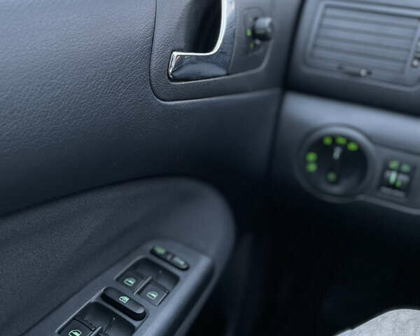 Шкода Октавия 2004 в Виннице на Automoto.ua Серый Шкода Октавия, объемом двигателя 1.98 л и пробегом 231 тыс. км за 3950 $, фото 20 на Automoto.ua