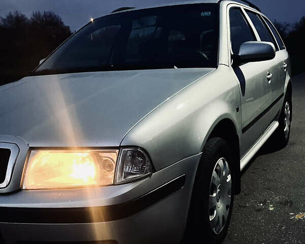 Сірий Шкода Октавія, об'ємом двигуна 1.6 л та пробігом 310 тис. км за 5700 $, фото 2 на Automoto.ua