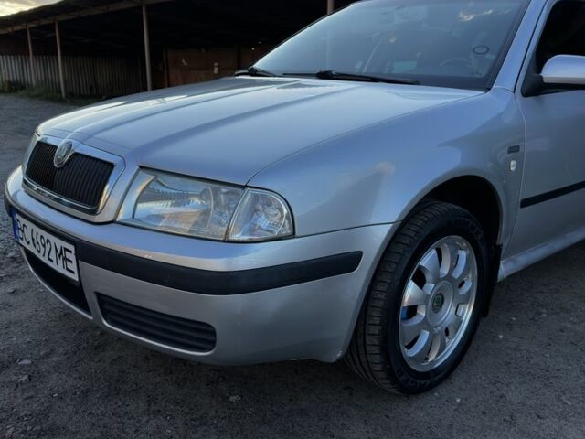 Шкода Октавия 2004 в Львове на Automoto.ua Серый Шкода Октавия, объемом двигателя 2 л и пробегом 213 тыс. км за 3800 $, фото 5 на Automoto.ua