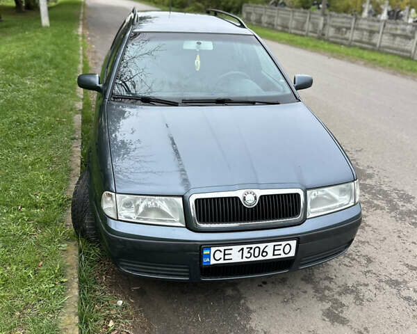 Серый Шкода Октавия, объемом двигателя 1.6 л и пробегом 322 тыс. км за 3800 $, фото 2 на Automoto.ua