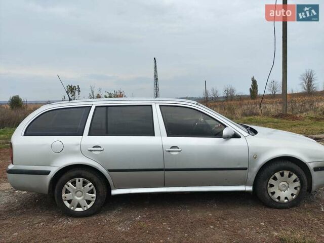 Шкода Октавия 2004 в Жмеренке на Automoto.ua Серый Шкода Октавия, объемом двигателя 1.9 л и пробегом 351 тыс. км за 3750 $, фото 1 на Automoto.ua
