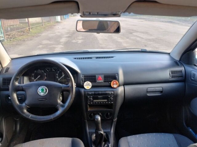 Серый Шкода Октавия, объемом двигателя 2 л и пробегом 320 тыс. км за 3500 $, фото 6 на Automoto.ua