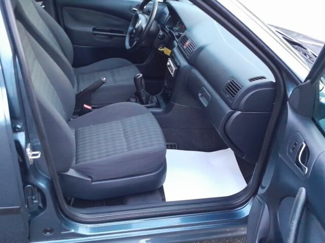 Сірий Шкода Октавія, об'ємом двигуна 1 л та пробігом 288 тис. км за 5300 $, фото 9 на Automoto.ua