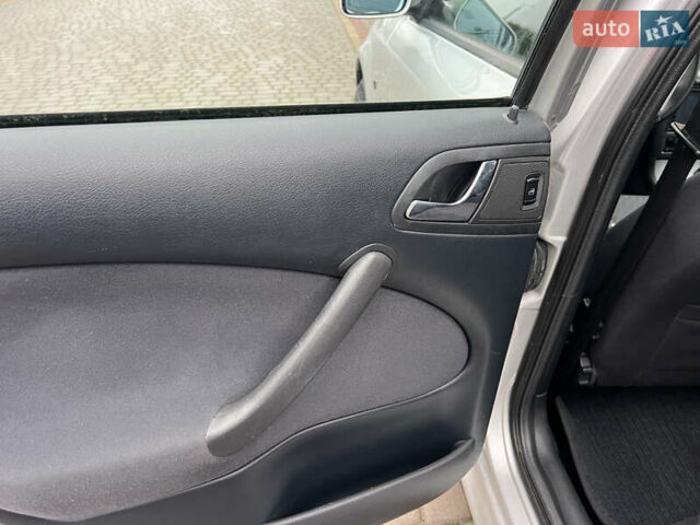 Серый Шкода Октавия, объемом двигателя 1.6 л и пробегом 179 тыс. км за 5290 $, фото 42 на Automoto.ua