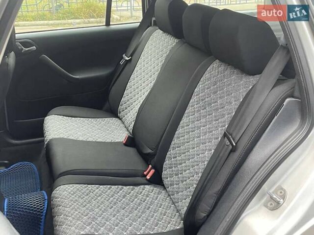 Серый Шкода Октавия, объемом двигателя 1.6 л и пробегом 310 тыс. км за 5300 $, фото 11 на Automoto.ua