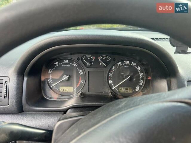Шкода Октавия 2004 в Николаеве на Automoto.ua Серый Шкода Октавия, объемом двигателя 1.6 л и пробегом 275 тыс. км за 4700 $, фото 15 на Automoto.ua