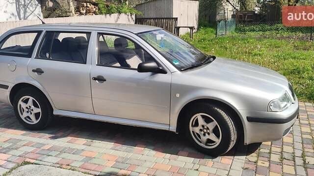 Серый Шкода Октавия, объемом двигателя 1.6 л и пробегом 230 тыс. км за 4500 $, фото 11 на Automoto.ua