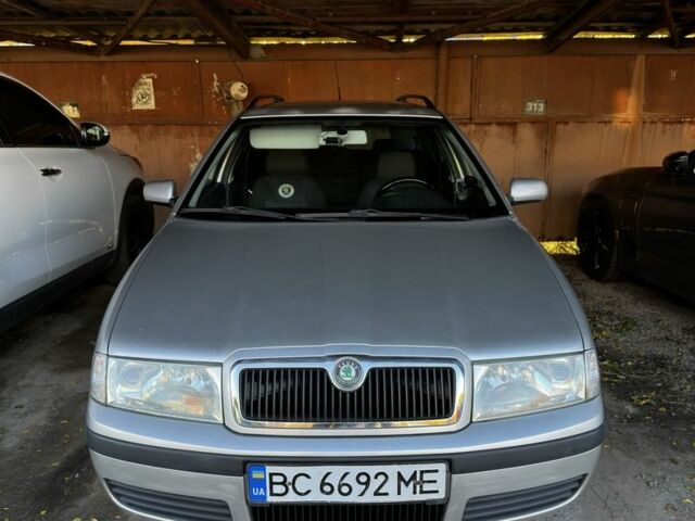 Шкода Октавия 2004 в Львове на Automoto.ua Серый Шкода Октавия, объемом двигателя 2 л и пробегом 213 тыс. км за 3800 $, фото 2 на Automoto.ua