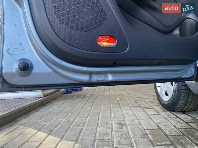 Серый Шкода Октавия, объемом двигателя 1.6 л и пробегом 211 тыс. км за 5700 $, фото 17 на Automoto.ua