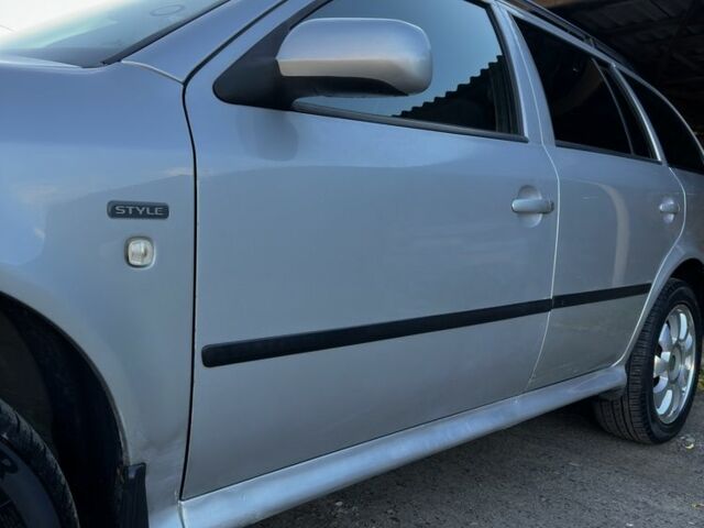 Шкода Октавия 2004 в Львове на Automoto.ua Серый Шкода Октавия, объемом двигателя 2 л и пробегом 213 тыс. км за 3800 $, фото 6 на Automoto.ua