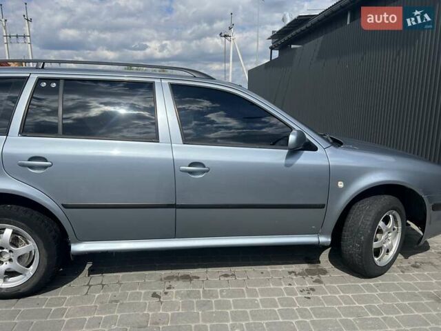 Шкода Октавия 2004 в Николаеве на Automoto.ua Серый Шкода Октавия, объемом двигателя 1.6 л и пробегом 275 тыс. км за 4700 $, фото 1 на Automoto.ua