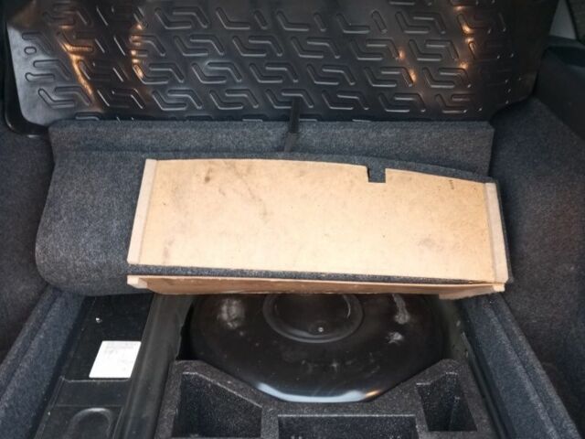 Серый Шкода Октавия, объемом двигателя 2 л и пробегом 260 тыс. км за 5200 $, фото 5 на Automoto.ua