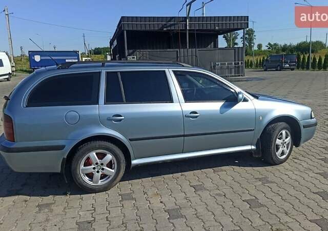 Серый Шкода Октавия, объемом двигателя 1.6 л и пробегом 239 тыс. км за 4500 $, фото 3 на Automoto.ua