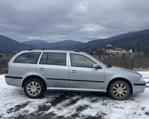 Серый Шкода Октавия, объемом двигателя 1.9 л и пробегом 350 тыс. км за 3750 $, фото 2 на Automoto.ua