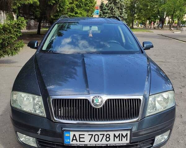 Серый Шкода Октавия, объемом двигателя 1.6 л и пробегом 235 тыс. км за 5650 $, фото 7 на Automoto.ua