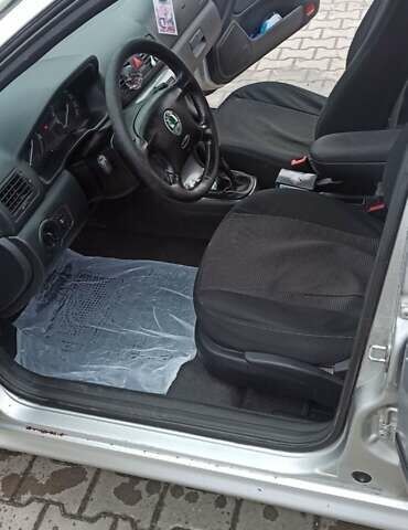 Сірий Шкода Октавія, об'ємом двигуна 1.9 л та пробігом 327 тис. км за 4500 $, фото 10 на Automoto.ua