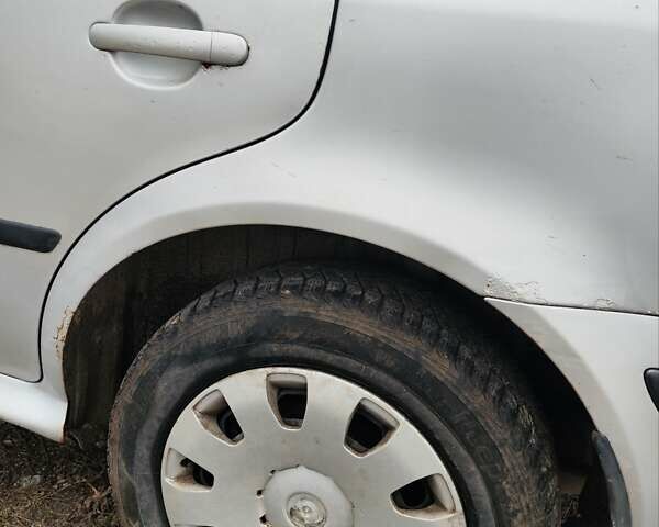 Шкода Октавия 2004 в Жмеренке на Automoto.ua Серый Шкода Октавия, объемом двигателя 1.9 л и пробегом 351 тыс. км за 3750 $, фото 17 на Automoto.ua
