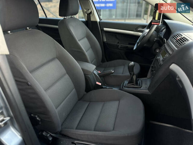 Шкода Октавия 2004 в Виннице на Automoto.ua Серый Шкода Октавия, объемом двигателя 1.6 л и пробегом 228 тыс. км за 6000 $, фото 45 на Automoto.ua