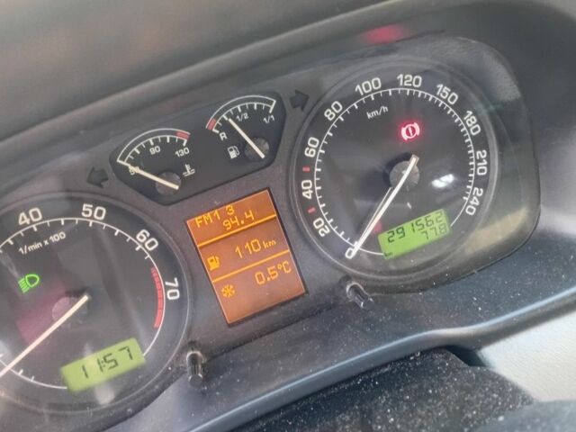 Серый Шкода Октавия, объемом двигателя 1.6 л и пробегом 290 тыс. км за 4300 $, фото 4 на Automoto.ua