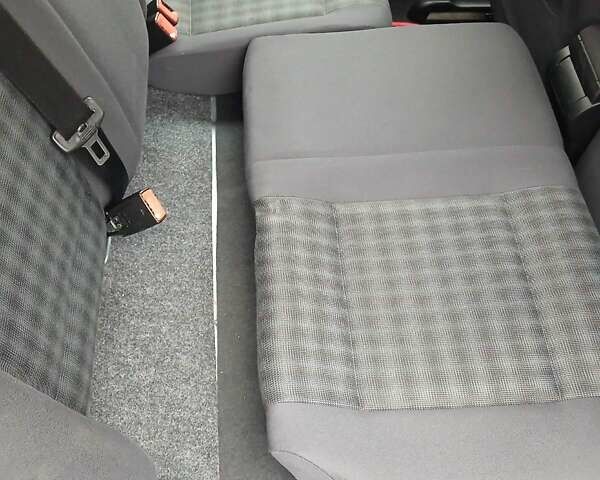 Серый Шкода Октавия, объемом двигателя 1.6 л и пробегом 238 тыс. км за 4750 $, фото 47 на Automoto.ua