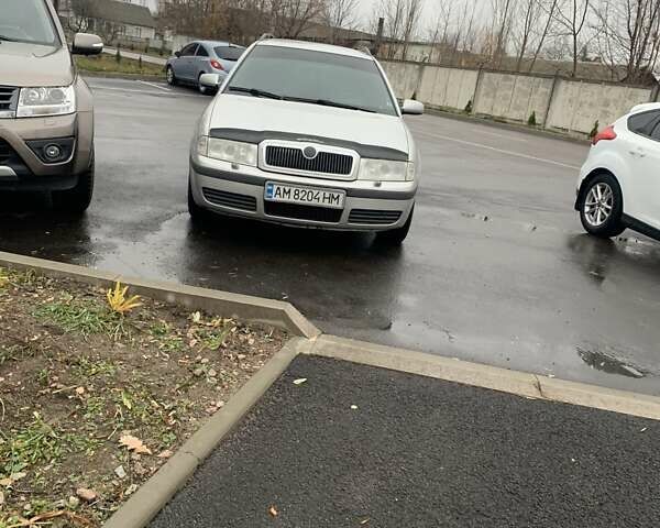 Серый Шкода Октавия, объемом двигателя 1.6 л и пробегом 305 тыс. км за 4500 $, фото 6 на Automoto.ua