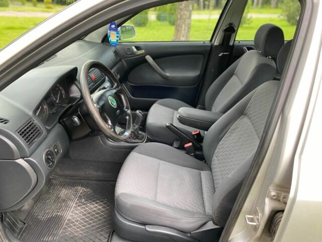 Серый Шкода Октавия, объемом двигателя 1.6 л и пробегом 260 тыс. км за 4777 $, фото 5 на Automoto.ua