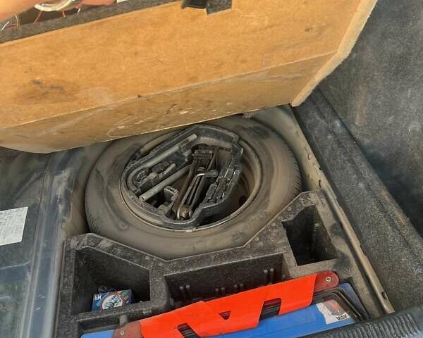 Шкода Октавия 2004 в Николаеве на Automoto.ua Серый Шкода Октавия, объемом двигателя 1.6 л и пробегом 275 тыс. км за 4700 $, фото 19 на Automoto.ua