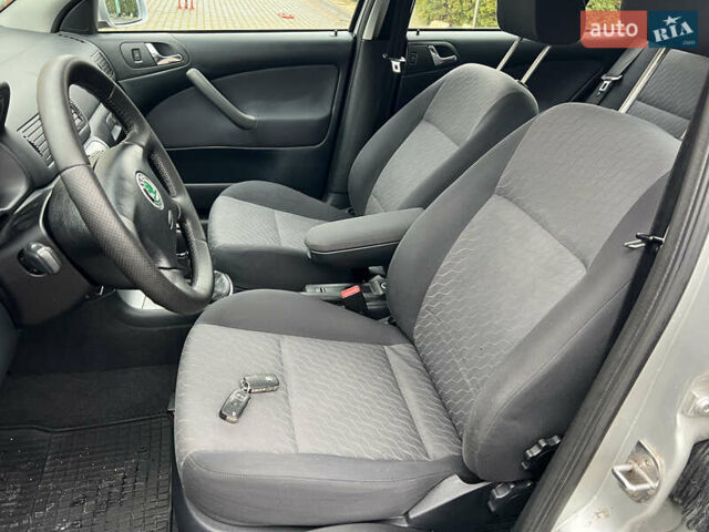 Серый Шкода Октавия, объемом двигателя 1.6 л и пробегом 179 тыс. км за 5290 $, фото 46 на Automoto.ua