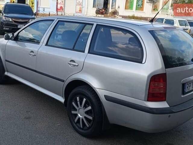 Серый Шкода Октавия, объемом двигателя 0 л и пробегом 399 тыс. км за 3250 $, фото 3 на Automoto.ua