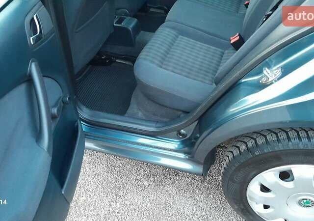 Серый Шкода Октавия, объемом двигателя 1.6 л и пробегом 288 тыс. км за 5300 $, фото 32 на Automoto.ua