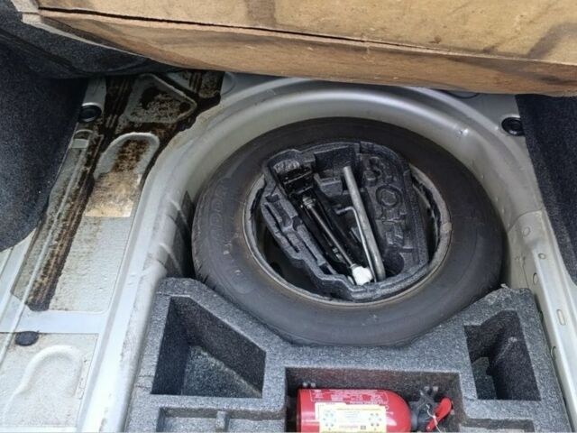 Серый Шкода Октавия, объемом двигателя 1.9 л и пробегом 100 тыс. км за 3250 $, фото 6 на Automoto.ua