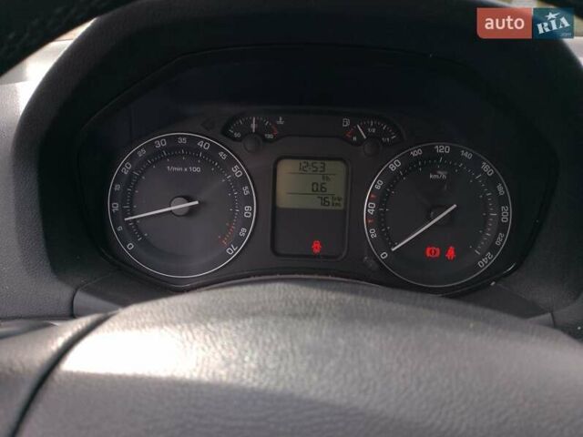 Серый Шкода Октавия, объемом двигателя 1.6 л и пробегом 227 тыс. км за 4750 $, фото 26 на Automoto.ua